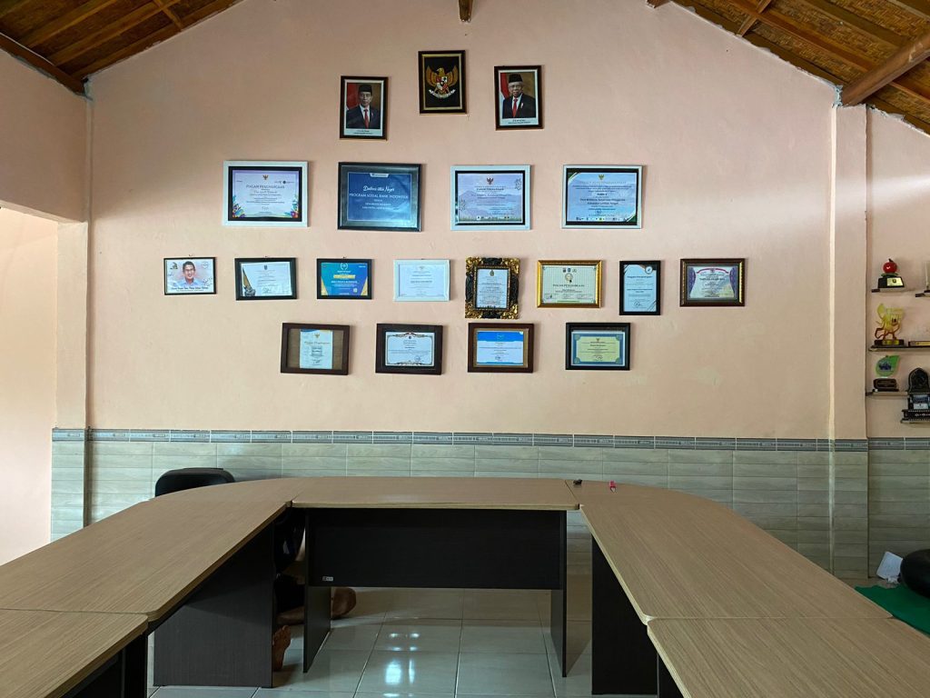 Piagam dan Setifikat Penghargaan Desa Wisata Hijau Bilebante