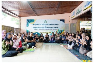 Suasana Musyawarah Masyarakat Desa bersama Fakultas Kedokteran Universitas Islam Al-Azhar di Desa Wisata Hijau Bilebante