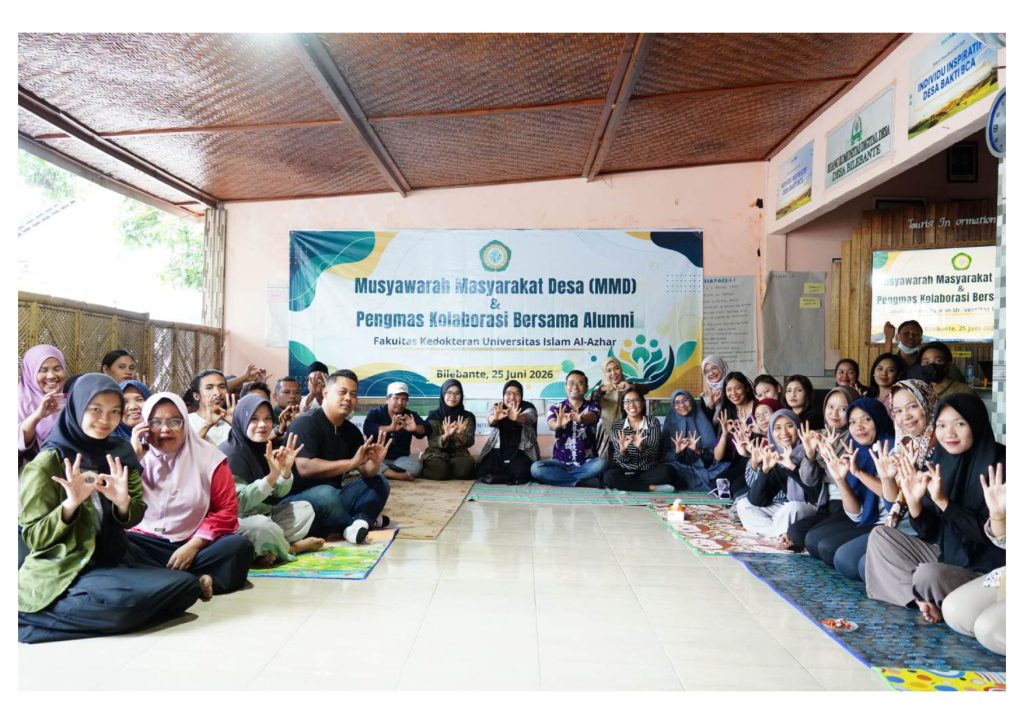 Foto bersama peserta Musyawarah Masyarakat Desa Fakultas Kedokteran Universitas Islam Al-Azhar di Desa Wisata Hijau Bilebante